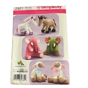 Simplicity Sewing Pattern 2921 - Plush Animals - UNCUT